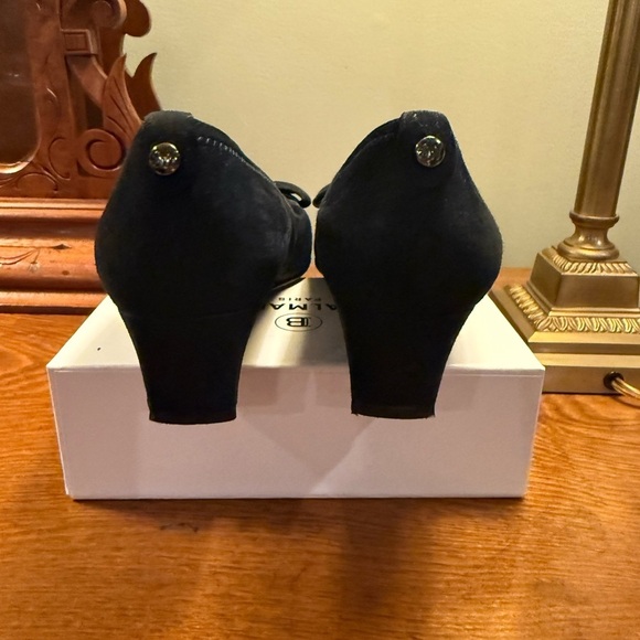 Stuart Weitzman Women's Size 9 Black Frobozzie Suede Wedge Heel Shoe 2” heel - Picture 6 of 9